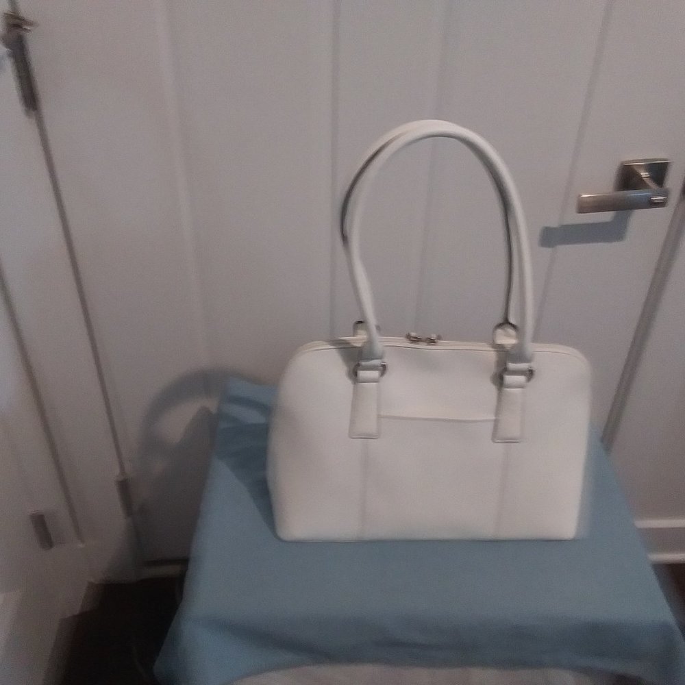 Tignanello Handbag - Picture 2 of 5